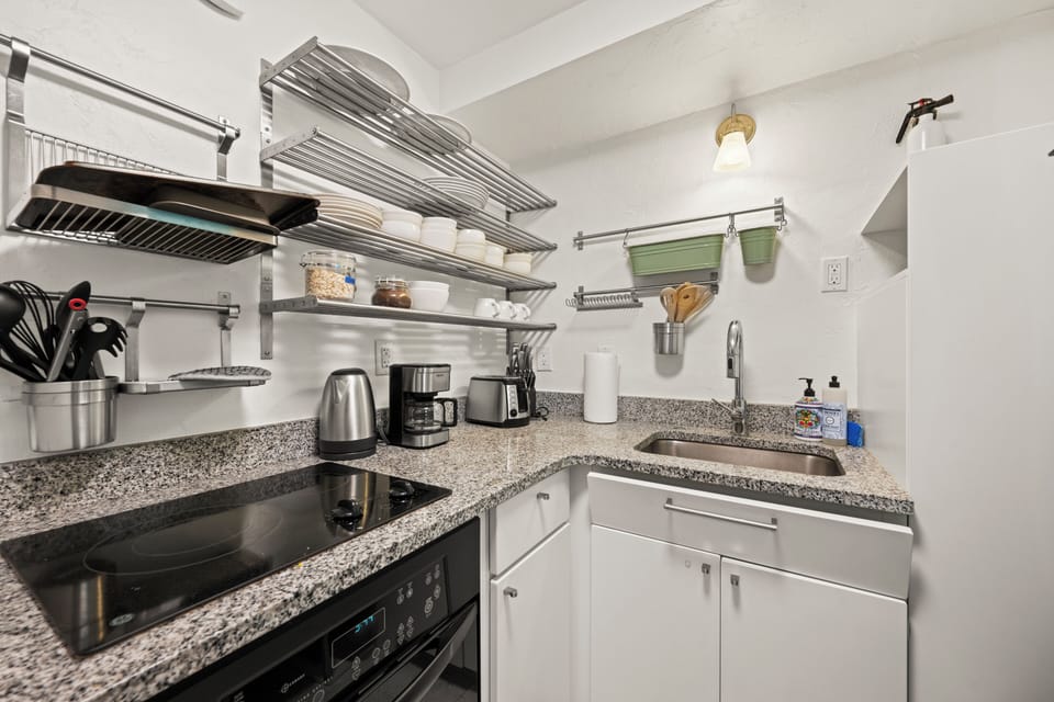 Fully Equipped Kitchen with Modern Appliances