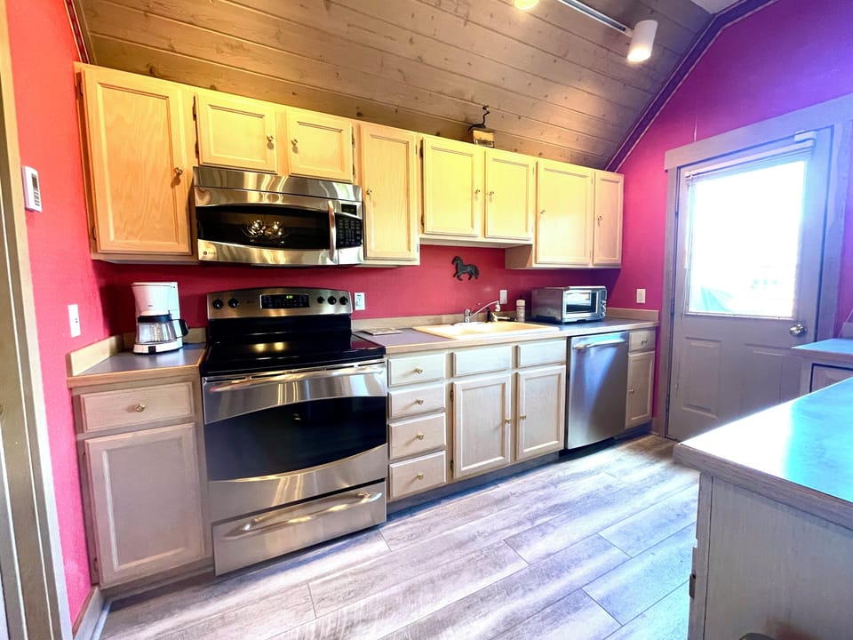Full Kitchen