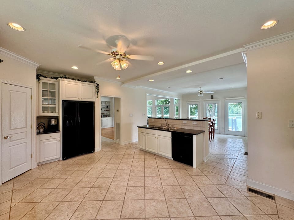 10 Kitchen