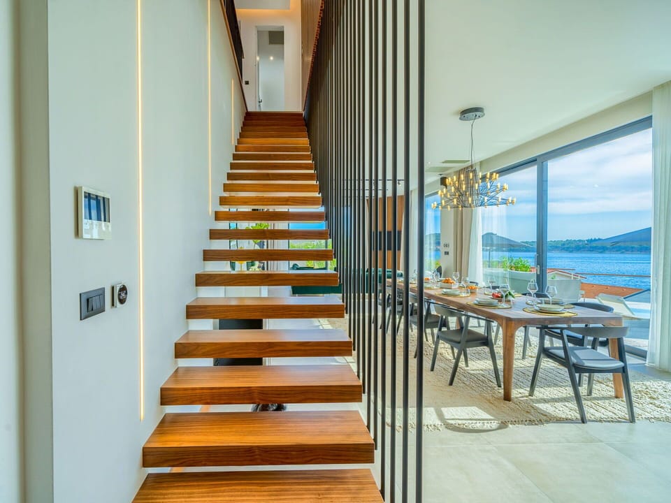 Interior Design, Flooring, Home, Sea, Apartment, Wood Flooring, Eco Hotel, Resort, Hardwood, Houseplant