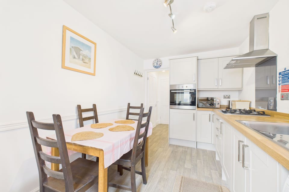 Pier View, Amble - Host & Stay