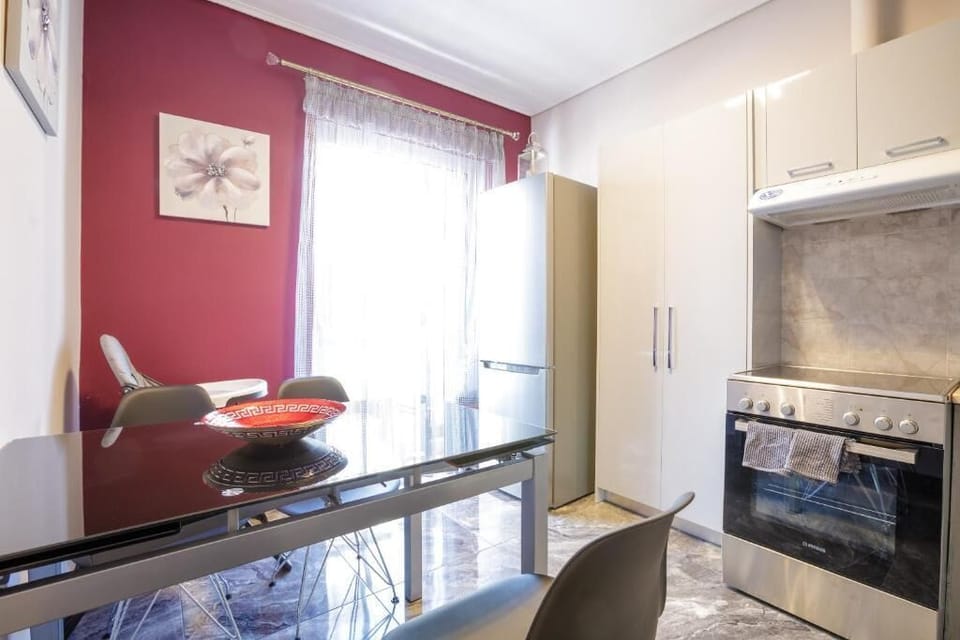 Kitchen with marble details and full amenities