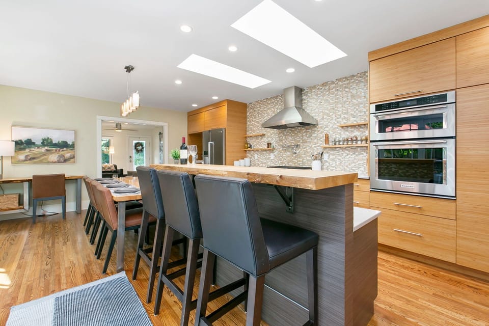 Chef's Kitchen with Stainless Steel Appliances | Everything you need for a comfortable stay!
