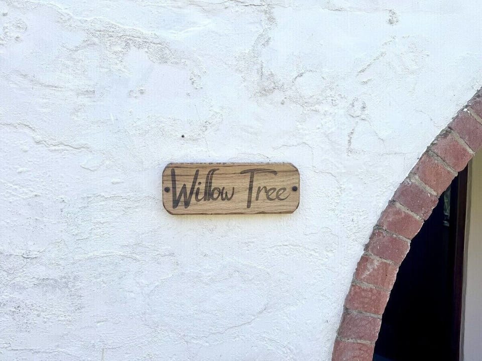 DOOR SIGN