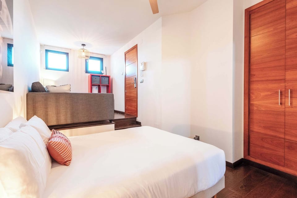 Private bedroom