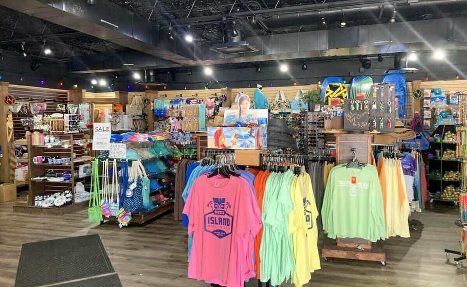 Island Grill and Deli Gift Shop 