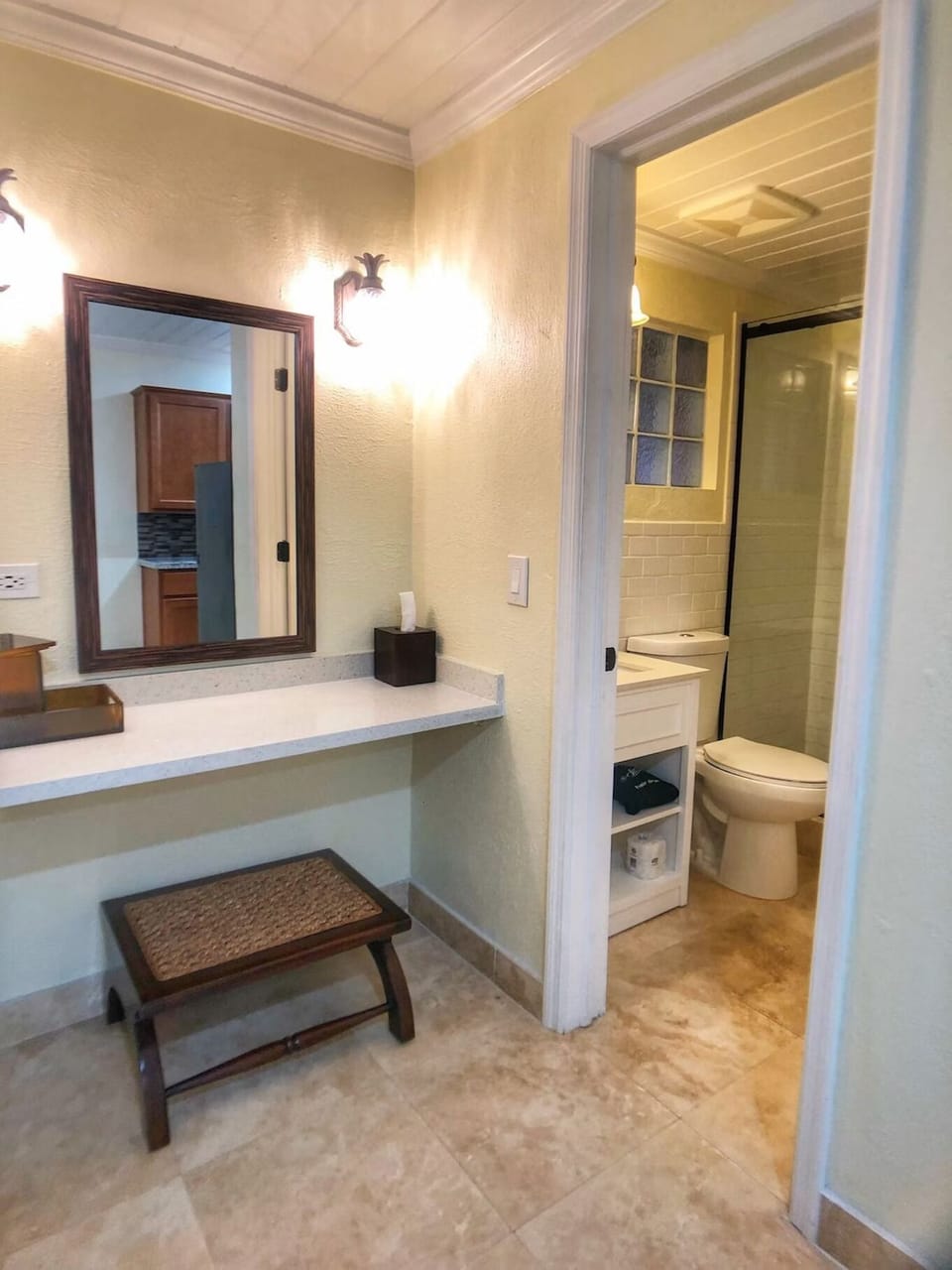 Get ready effortlessly with a spacious vanity and bright mirror glow.