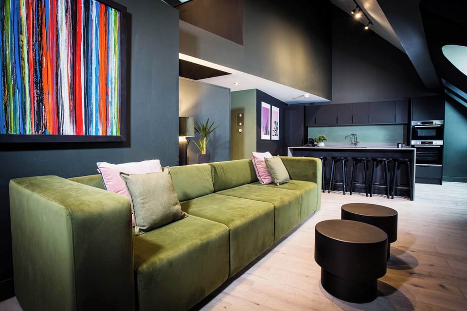 Living & Kitchen