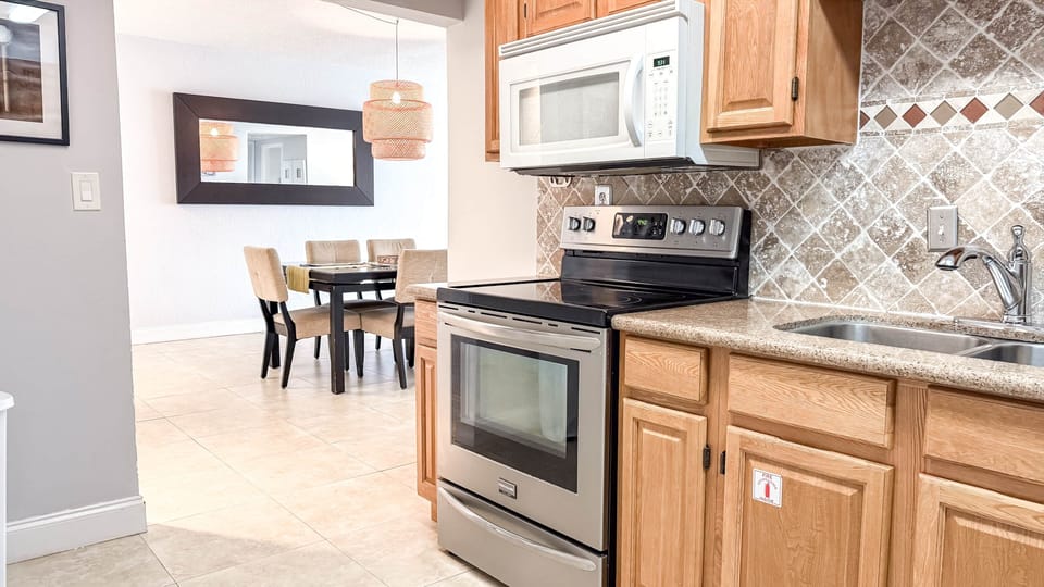 Fully equipped kitchen