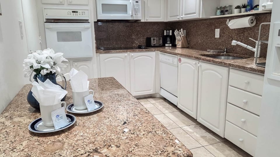 Fully equipped kitchen