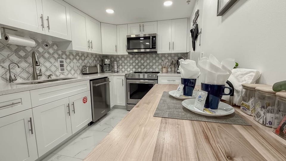 Fully equipped kitchen