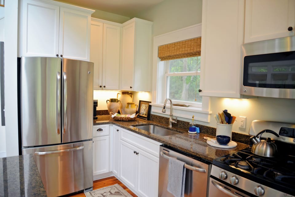 Coffee station with Keurig coffee maker