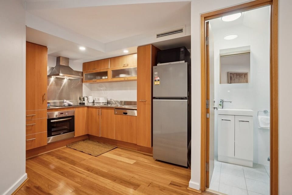 Kitchen (2)