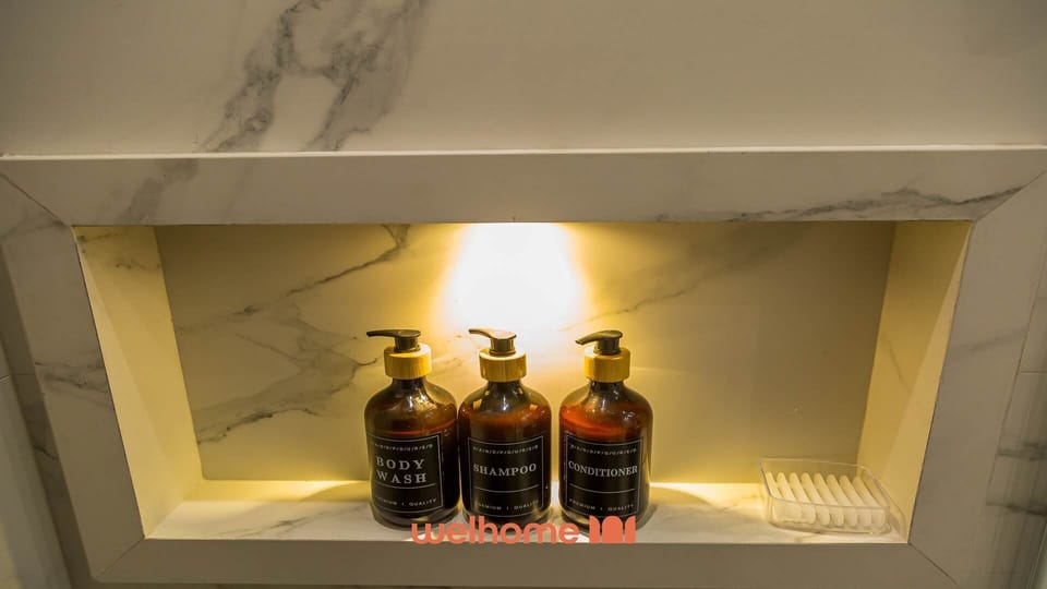Bathroom amenities