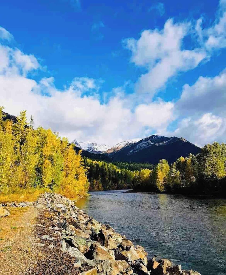 Live the mountain life: crisp air, golden trees, and endless trails to explore.