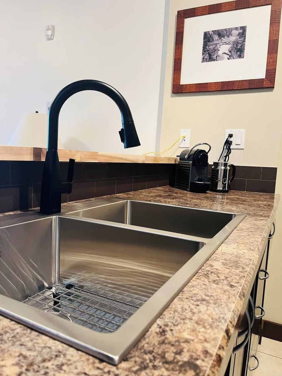 Fuel your Fernie adventures. Simple kitchen, fresh coffee, easy starts.