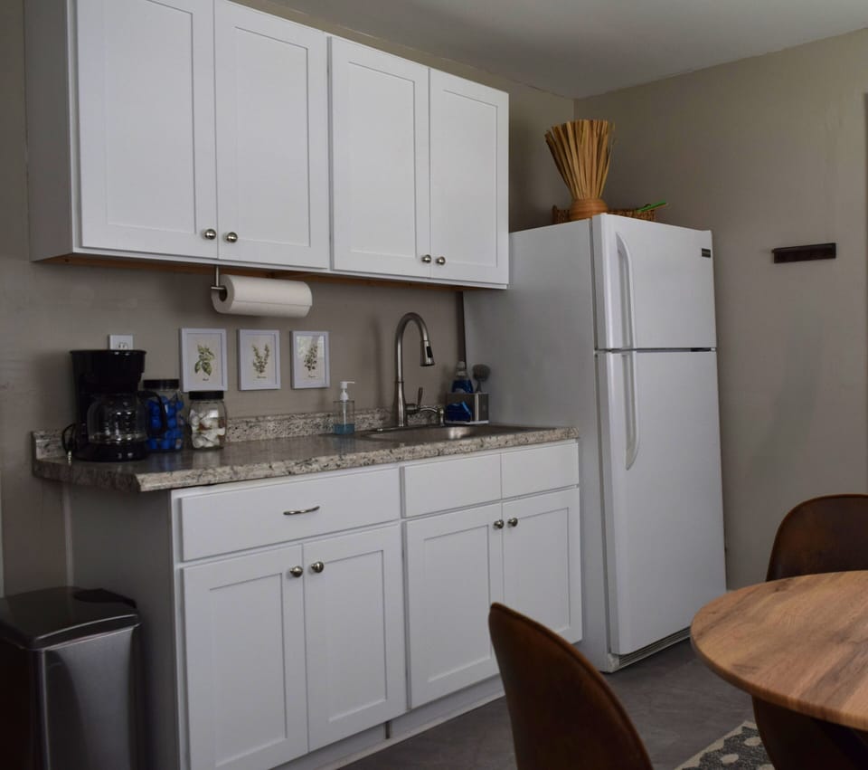 fully stocked kitchen