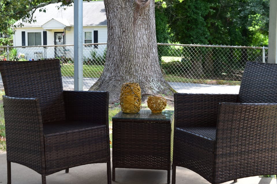 covered outdoor area, firepit available