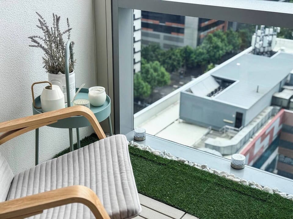 Balcony (2)