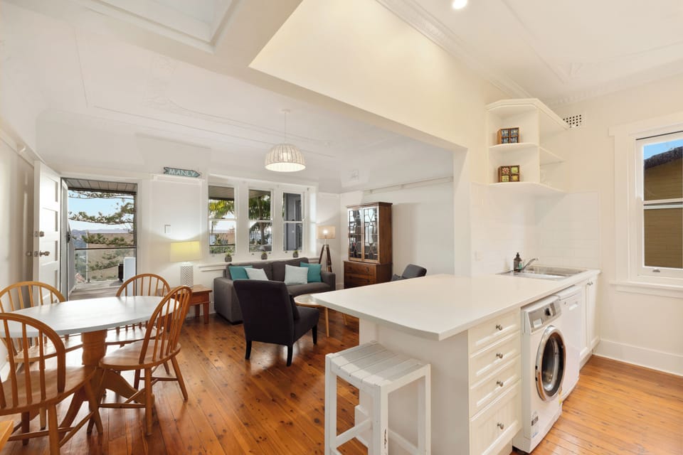 Open plan kitchen, dining and lounge area