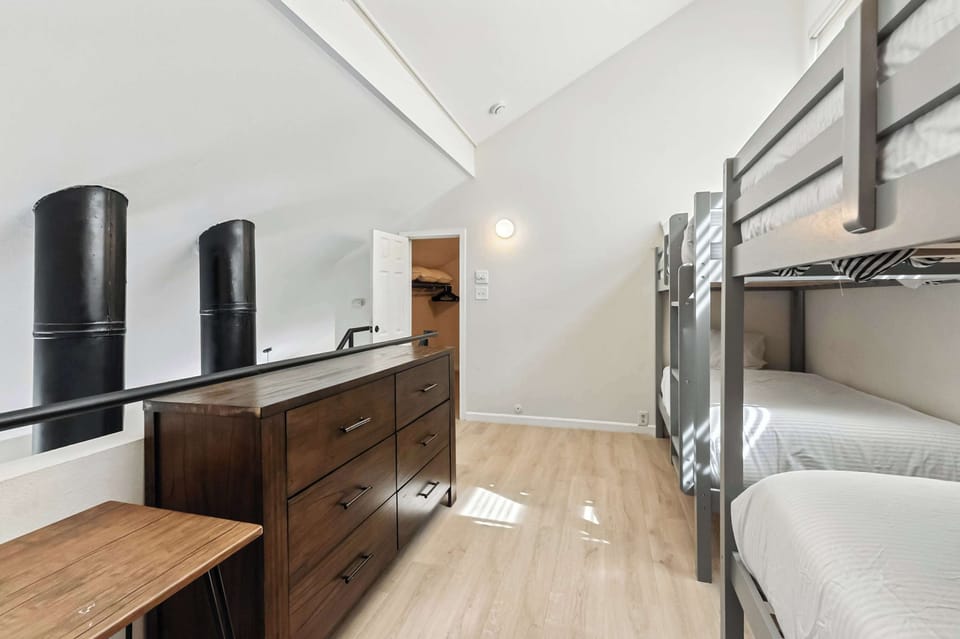 Living room 2: Loft area, 2 twin bunk beds