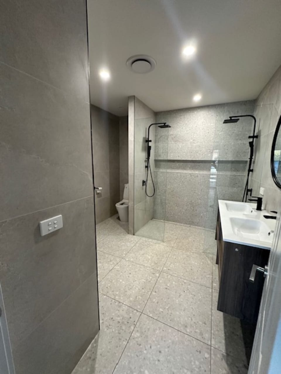 Main bathroom Main