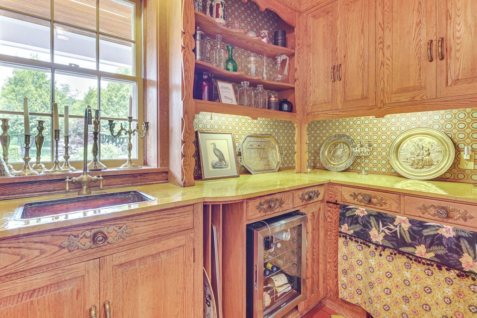 Wet Bar | 1st Floor | Wine Fridge