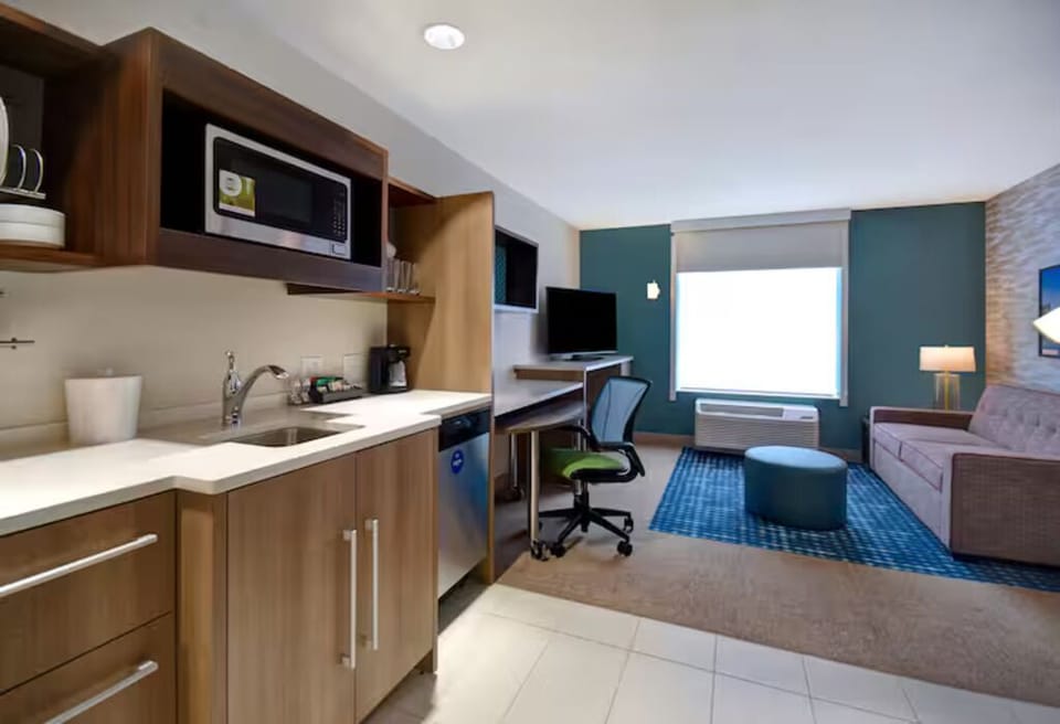 Kitchenette and Office table
