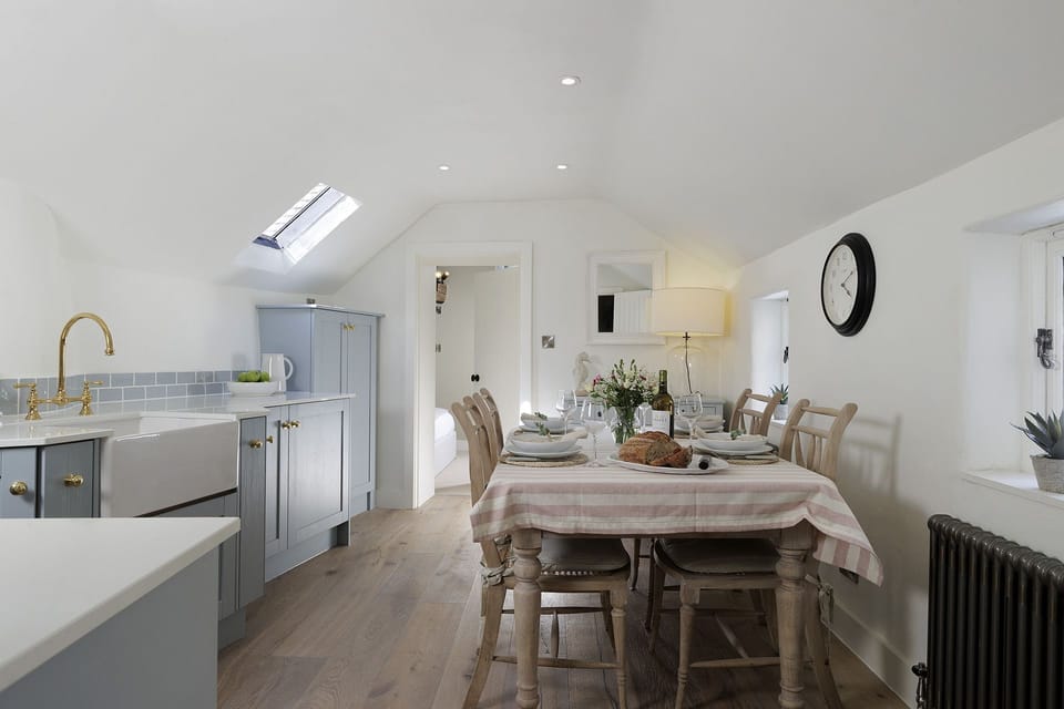 Flat 2 Martins House Kitchen - Staycotswold