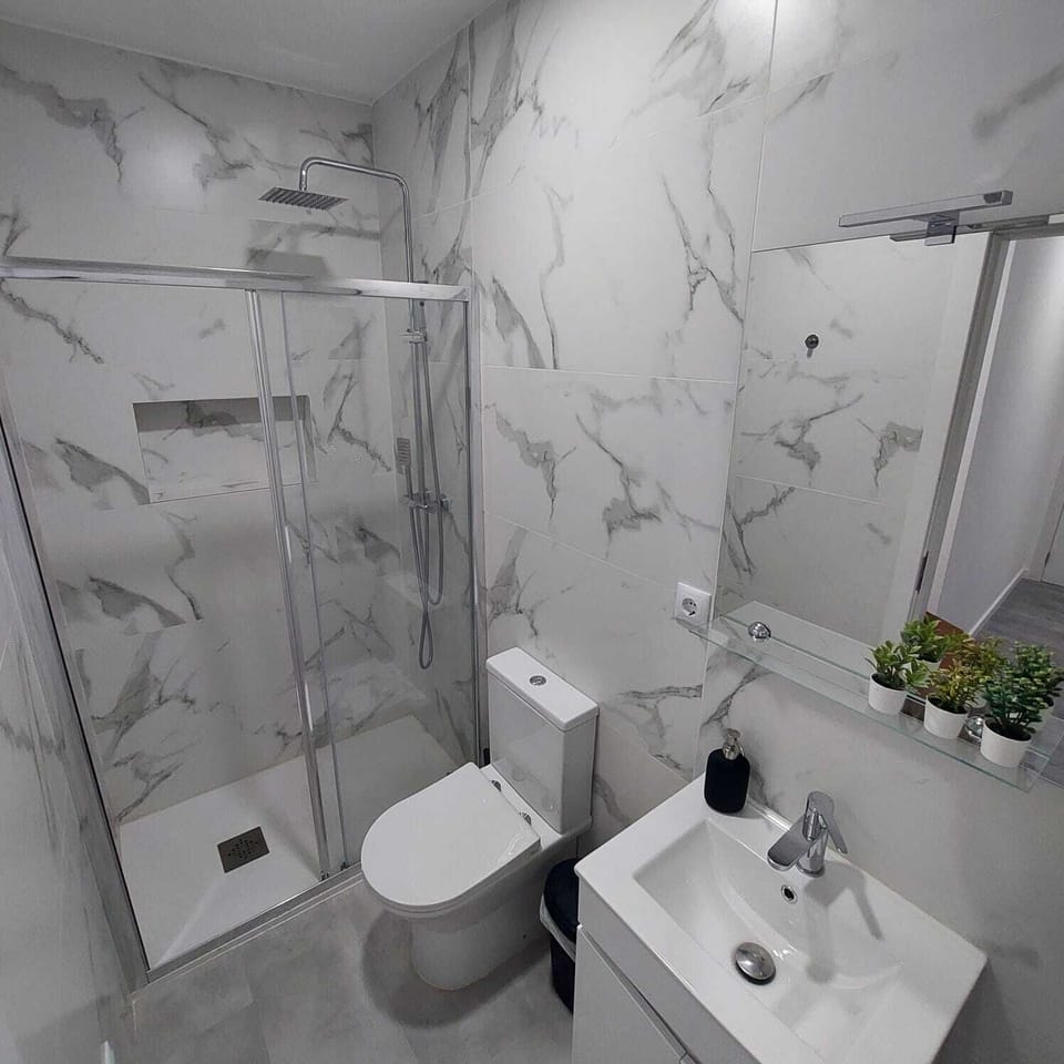 Casa de banho completa 2º Piso