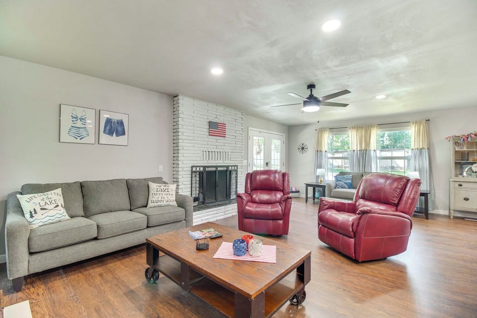 Afton Vacation Rental | 3BR | 2.5BA | 1 Step to Enter | 1,950 Sq Ft