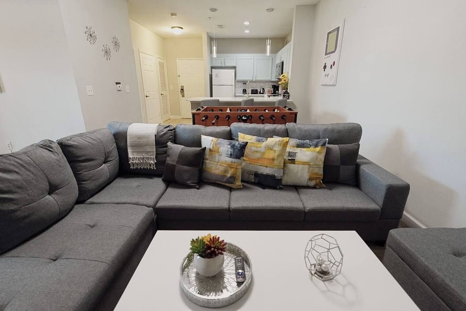 Spacious Living room with Large Tv, Table soccer game