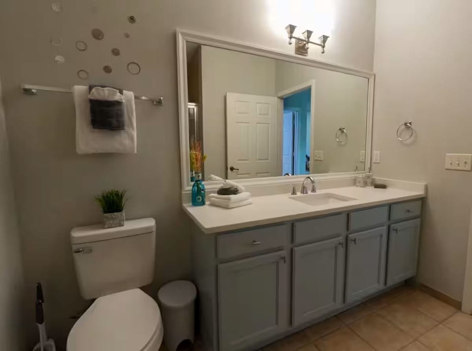 Large Bathroom with spacious counters
