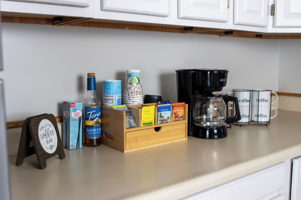 Coffee and tea station