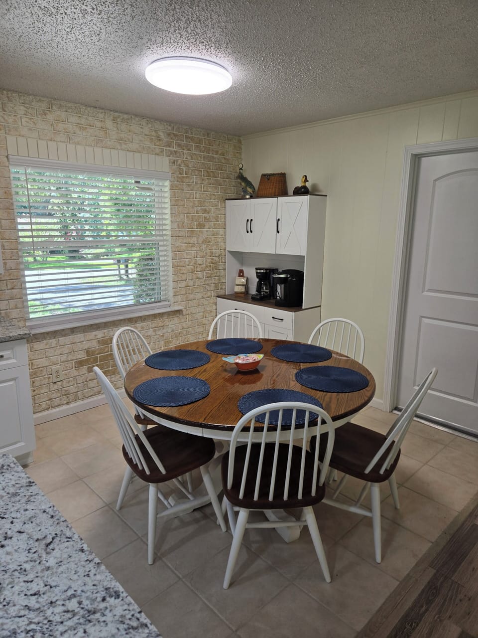 Kitchen table seats 6 comfortably