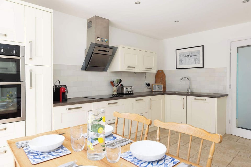 Modern kitchen with dining for four