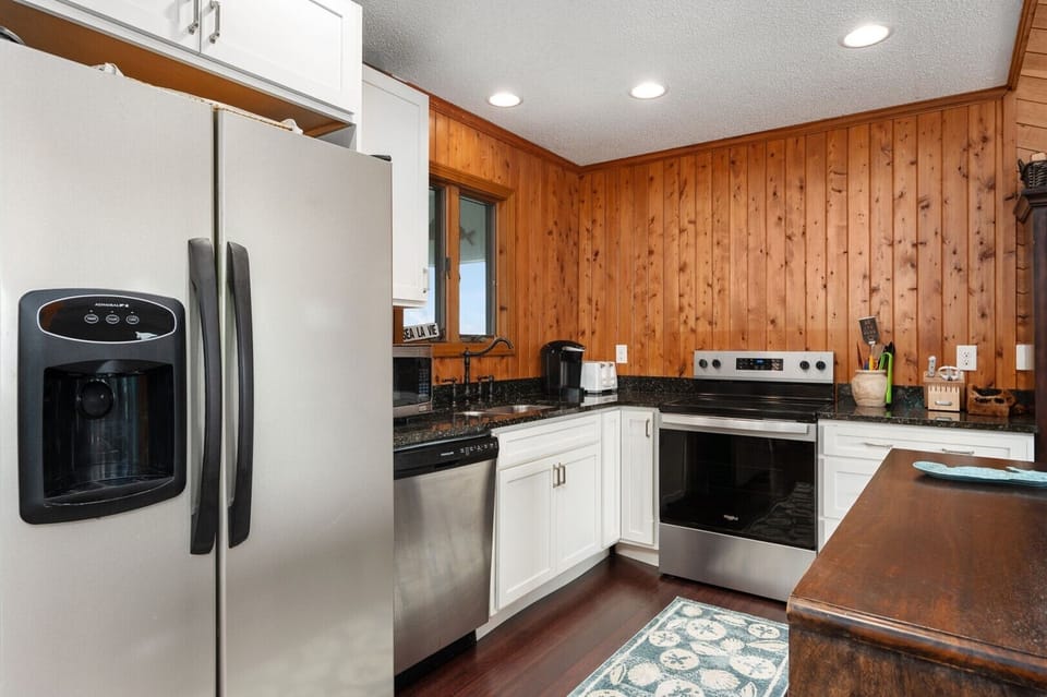 20-web-or-mls-105-Wood-Duck-Rd-TL-Kitchen-V3