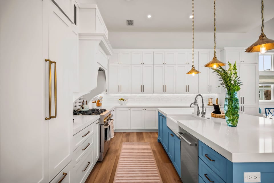 Kitchen, 2nd Floor