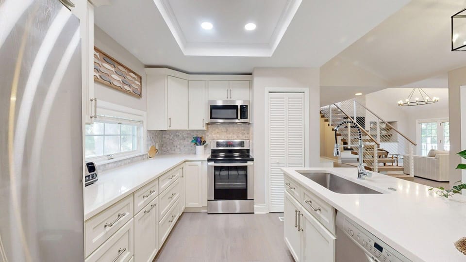 Fully Stocked Kitchen