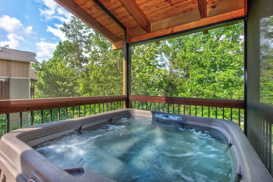 Hot tub on screened porch