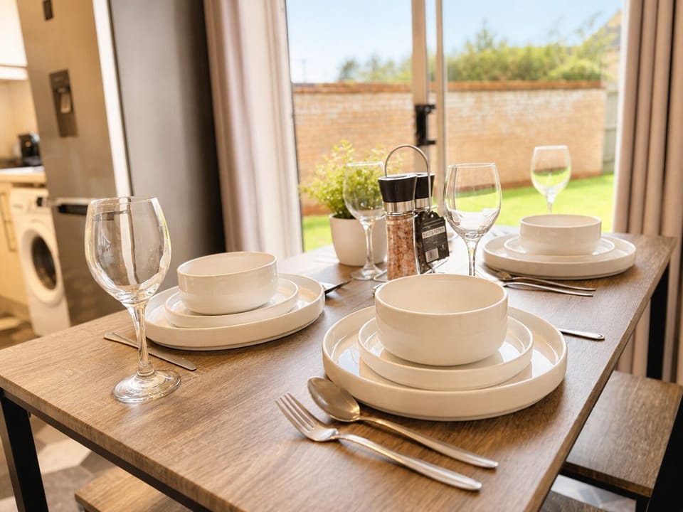 Kitchen / Dining