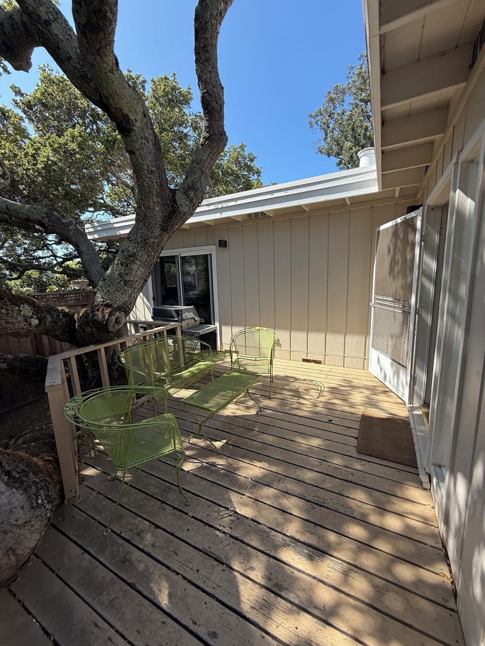 Private front desk area