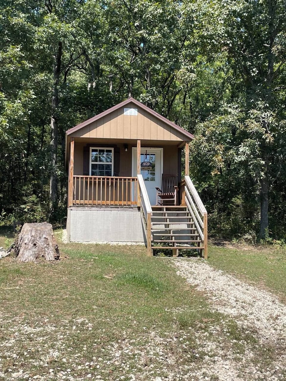 Exterior of the cabin.