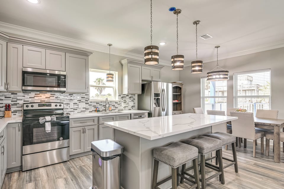 Lower Kitchen | Cooking Basics | Dishwasher | 1st Floor