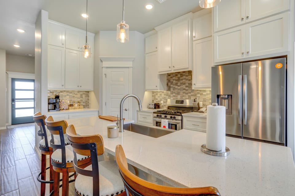 Kitchen | Dishwasher | Microwave