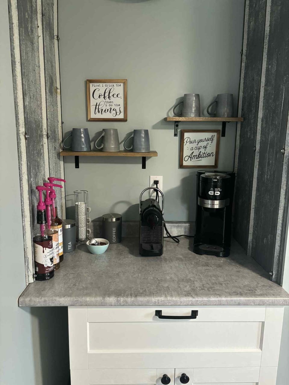 Coffee bar
