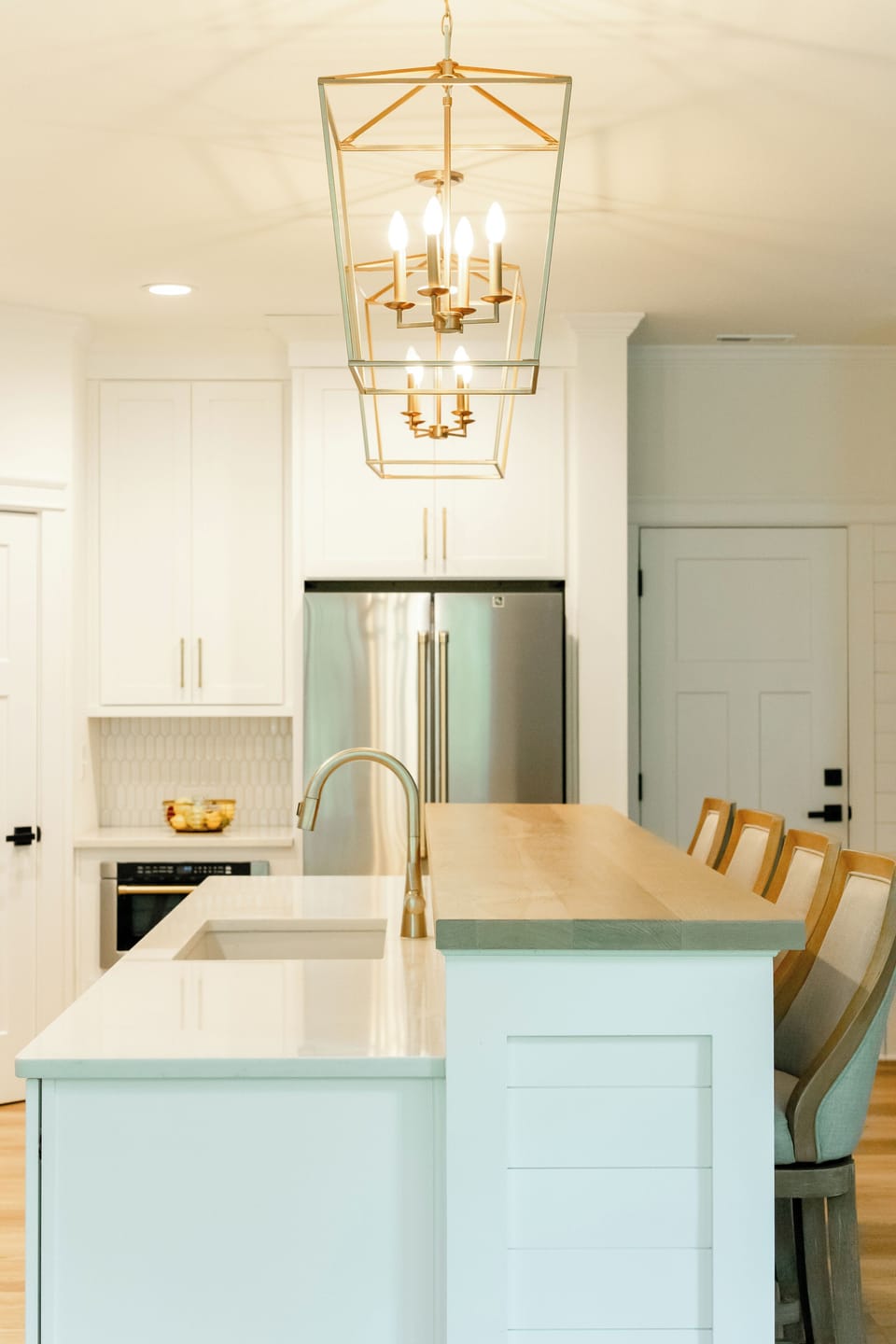 Kitchen bar