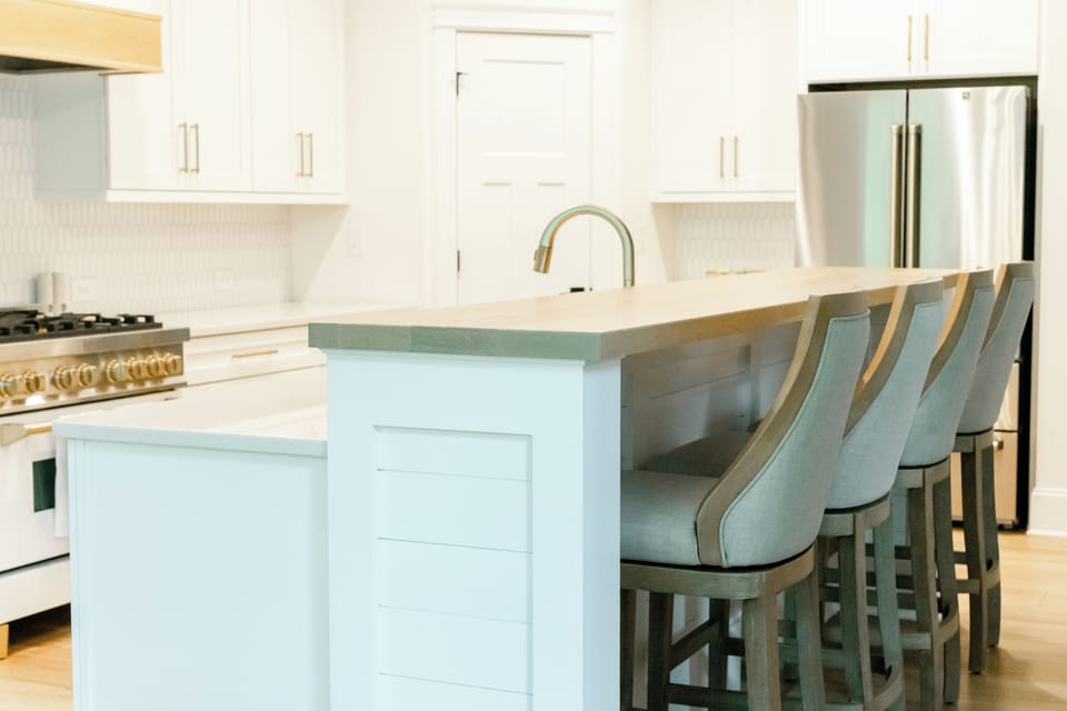 Kitchen bar
