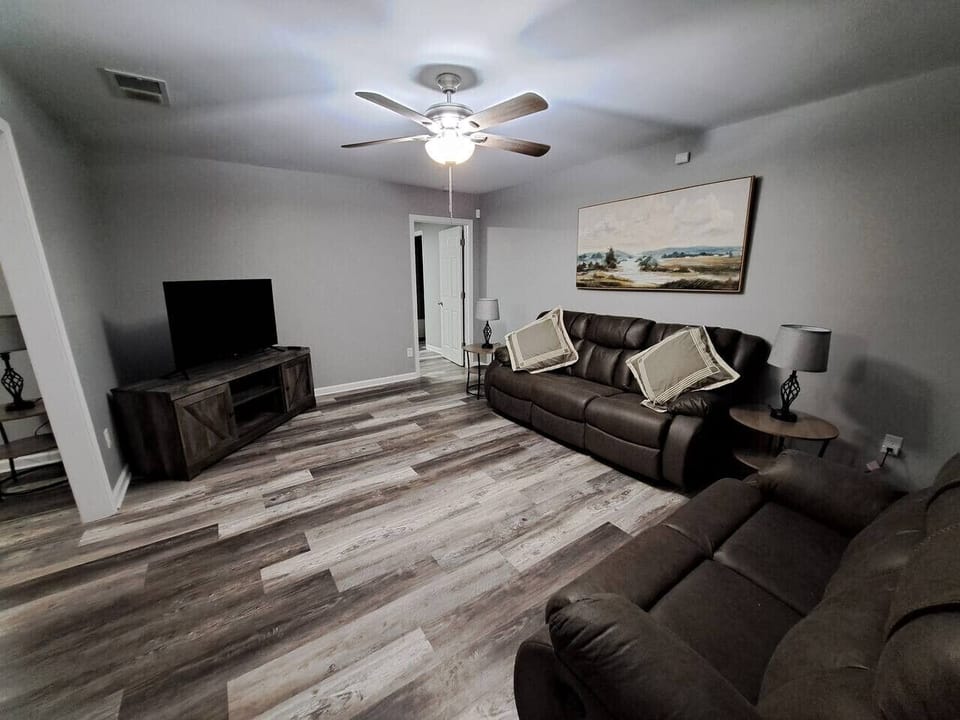 Unwind and relax as you kick your feet up and recline in comfort.