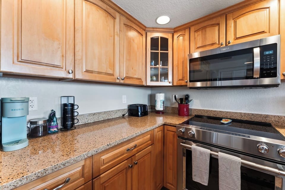 We provide complimentary coffee, sugar, and creamer, ensuring you can enjoy a delightful cup of coffee at your convenience during your stay.